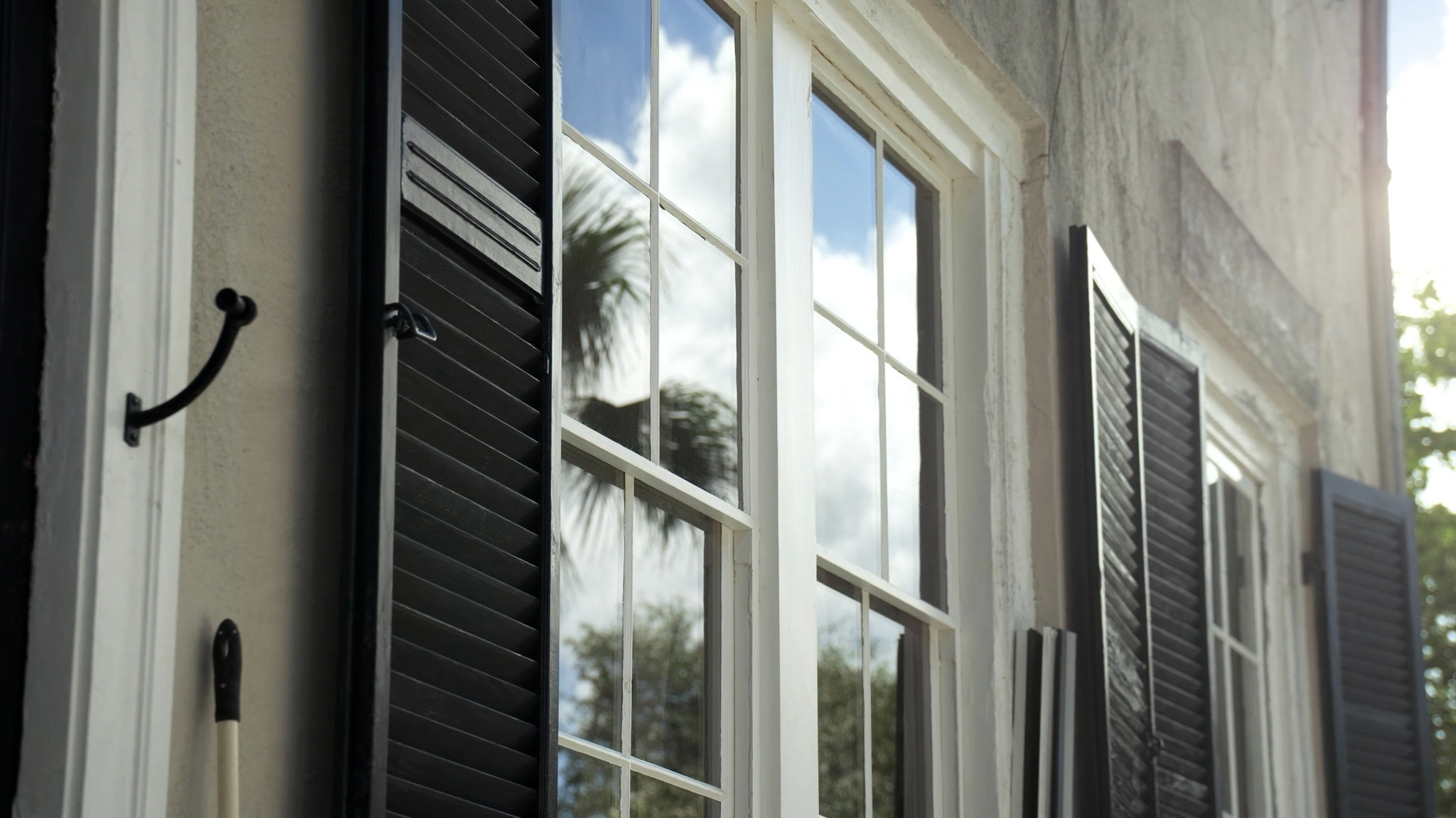 Window Cleaning Cost in Charleston: What to Expect